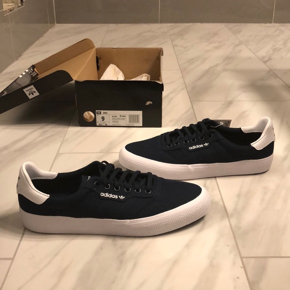 NWT Men’s Adidas 3MC Sneakers - Picture 2 of 10